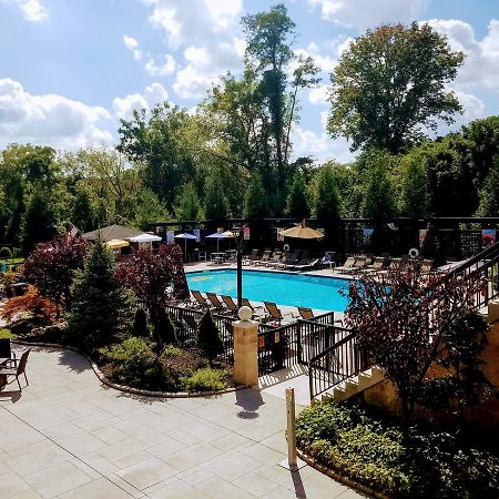 New Hope Inn & Suites Екстериор снимка