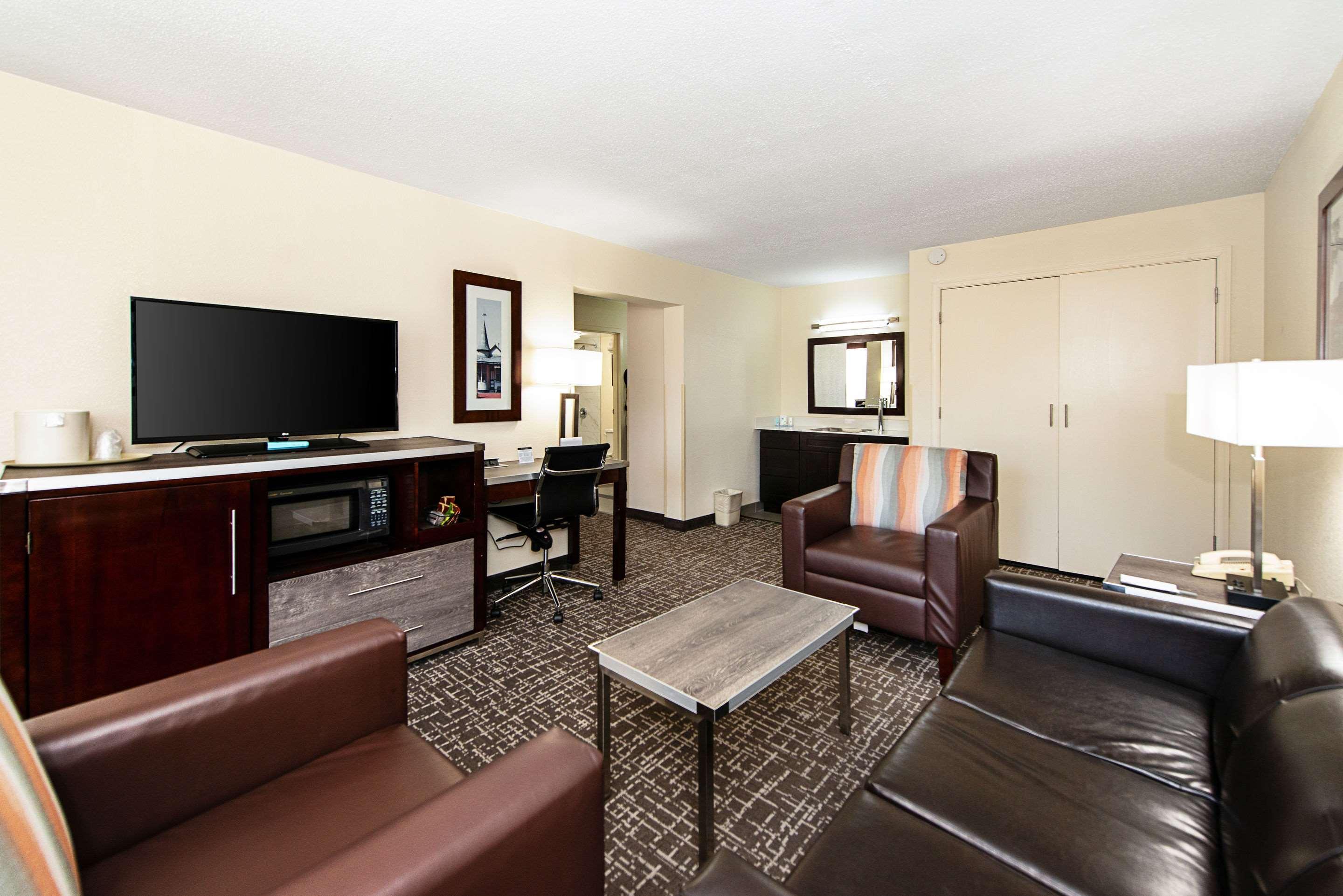 New Hope Inn & Suites Екстериор снимка