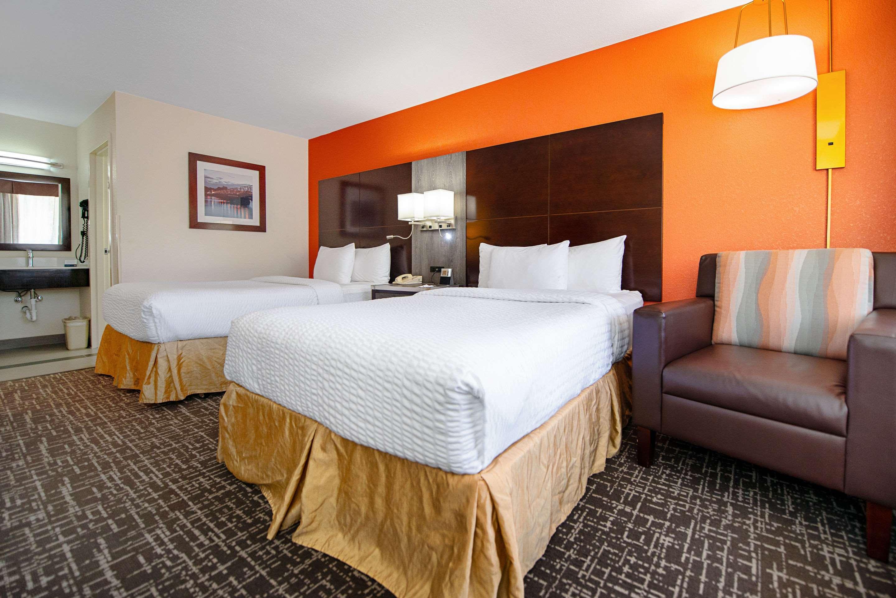New Hope Inn & Suites Екстериор снимка