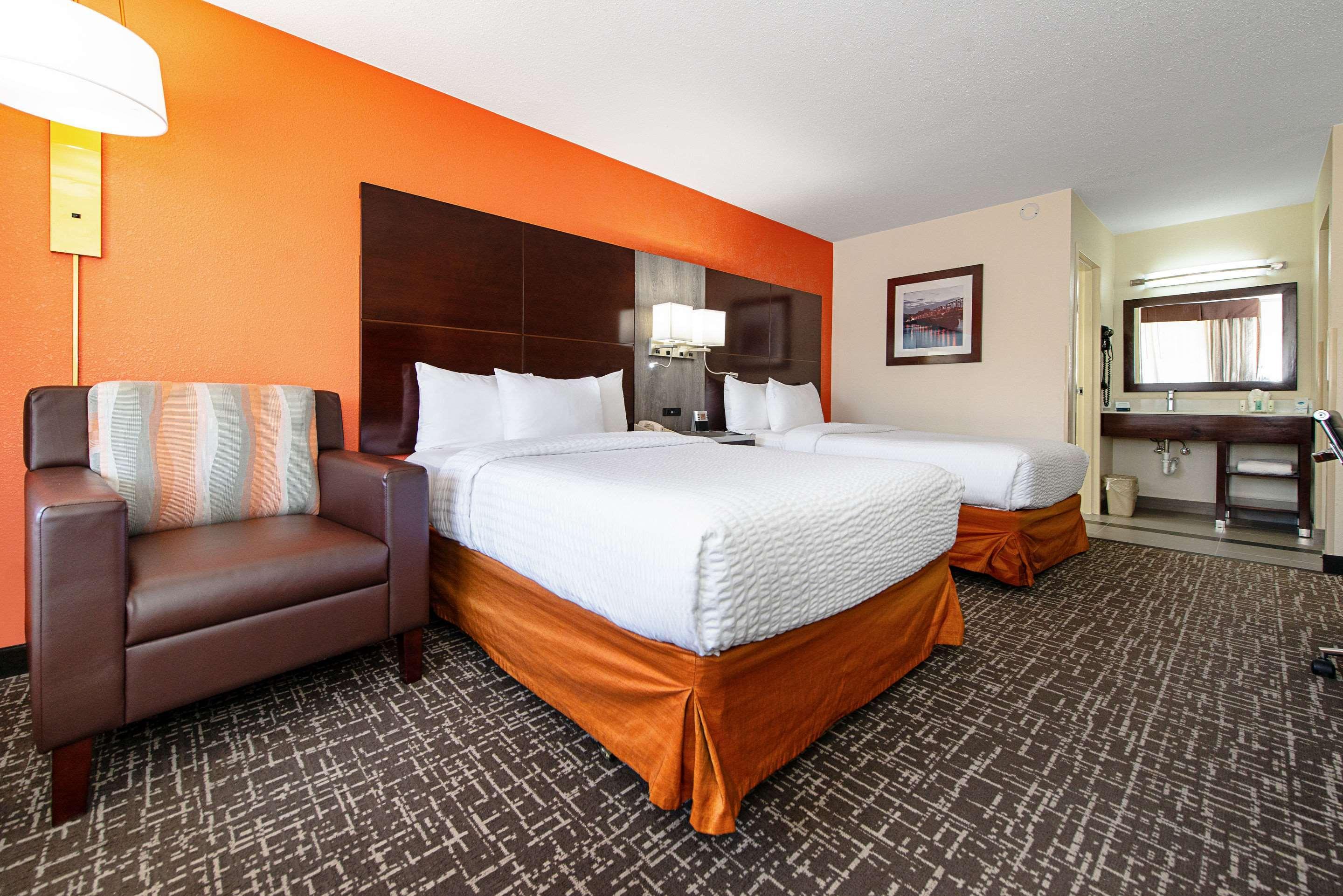 New Hope Inn & Suites Екстериор снимка