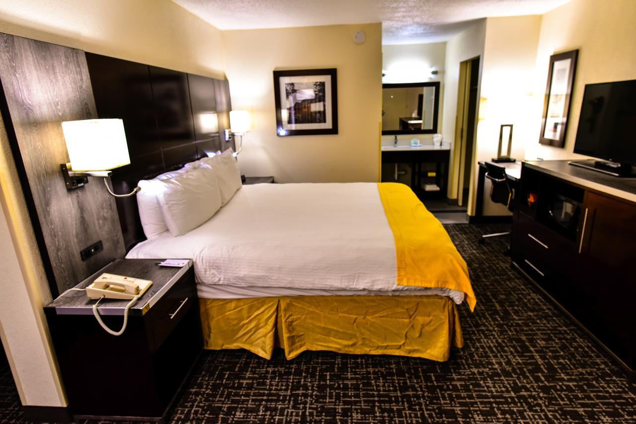 New Hope Inn & Suites Екстериор снимка