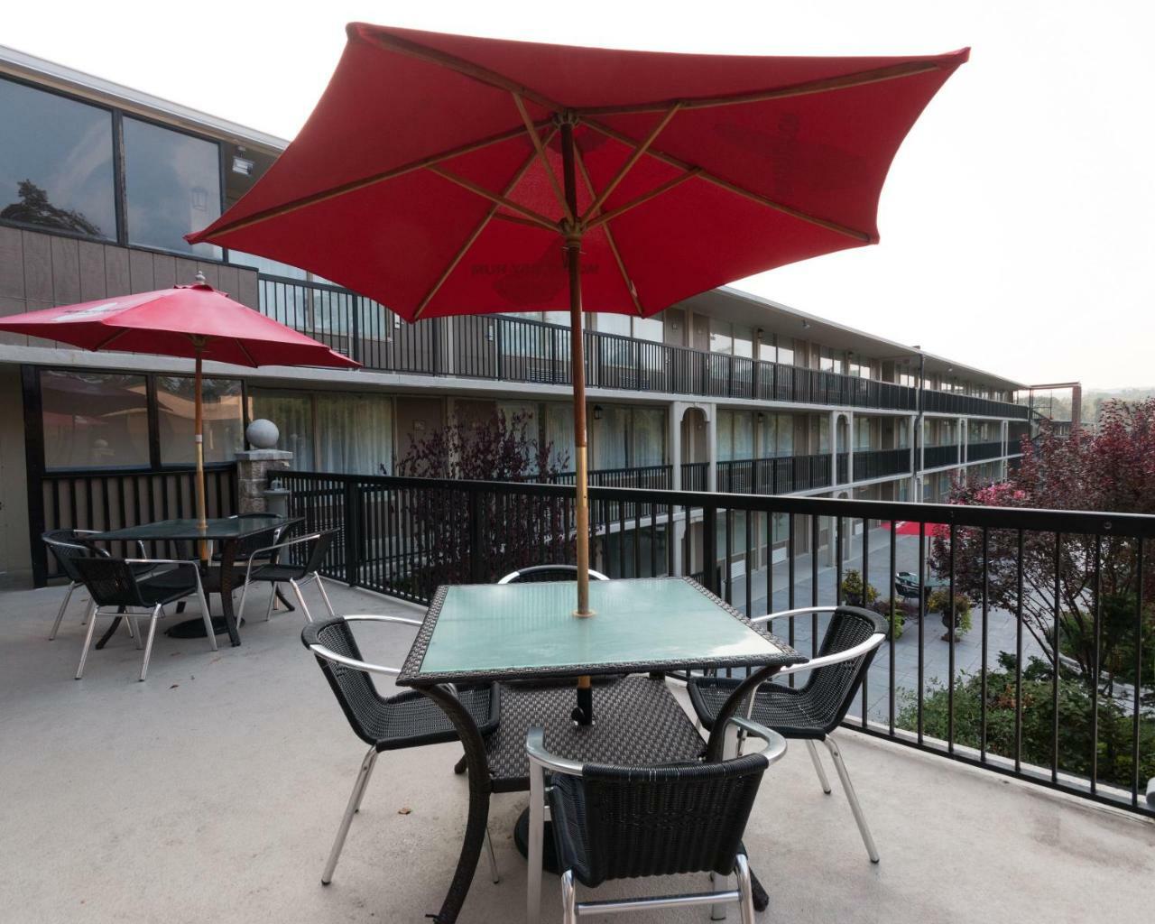 New Hope Inn & Suites Екстериор снимка